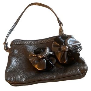 Mini Purse New York & Company Wristlet Clutch Silver Black Bows Zipper Top NEW